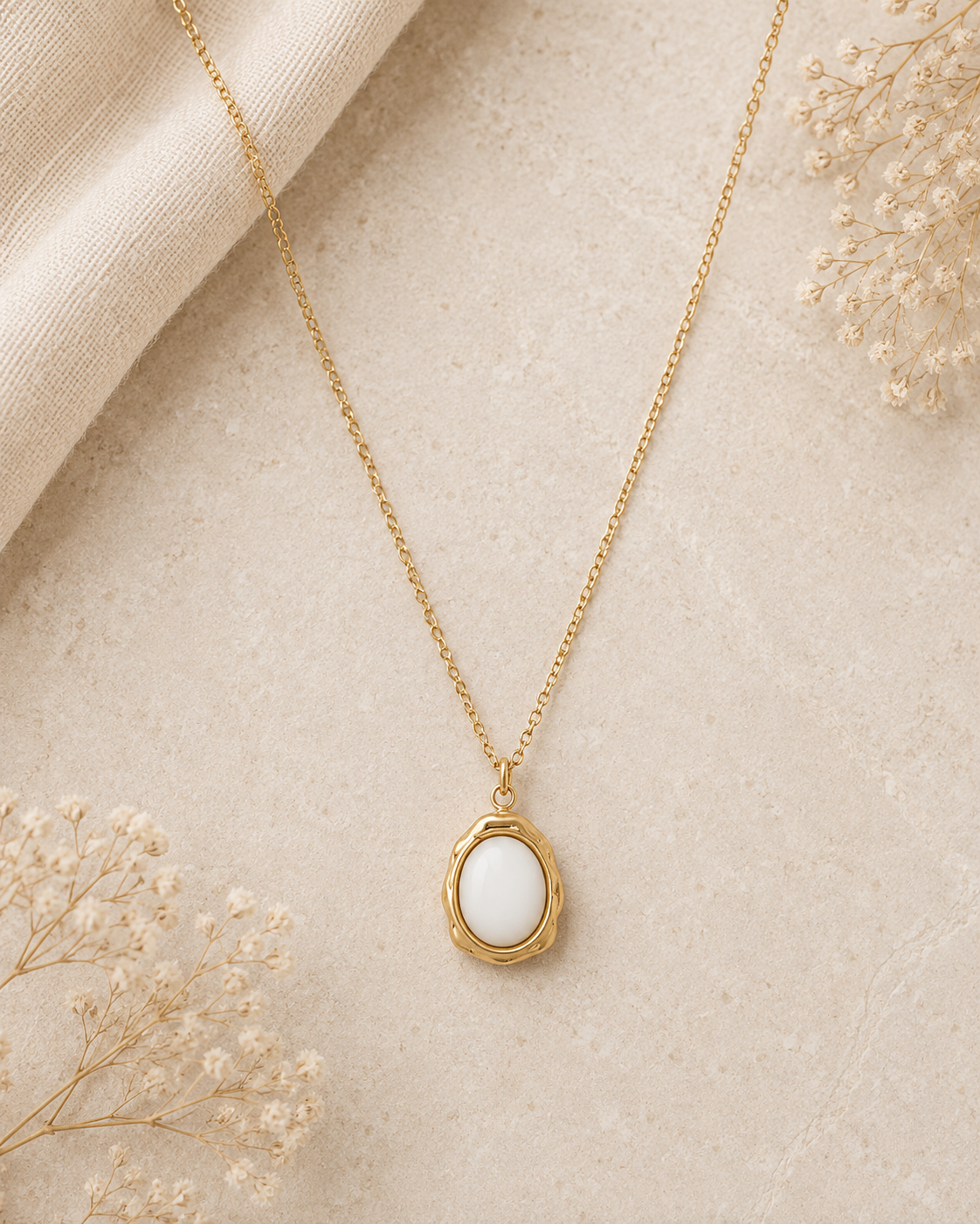 Vintage Pearl Pendant Necklace