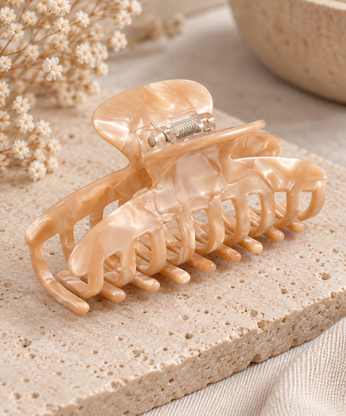 Peachy Pearl Claw Clip