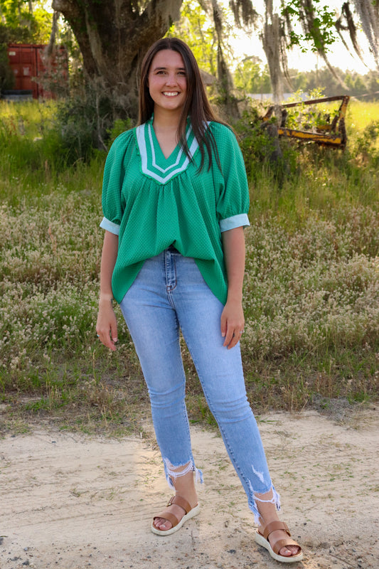 The Harper Contrast Trim Top – Kelly Green