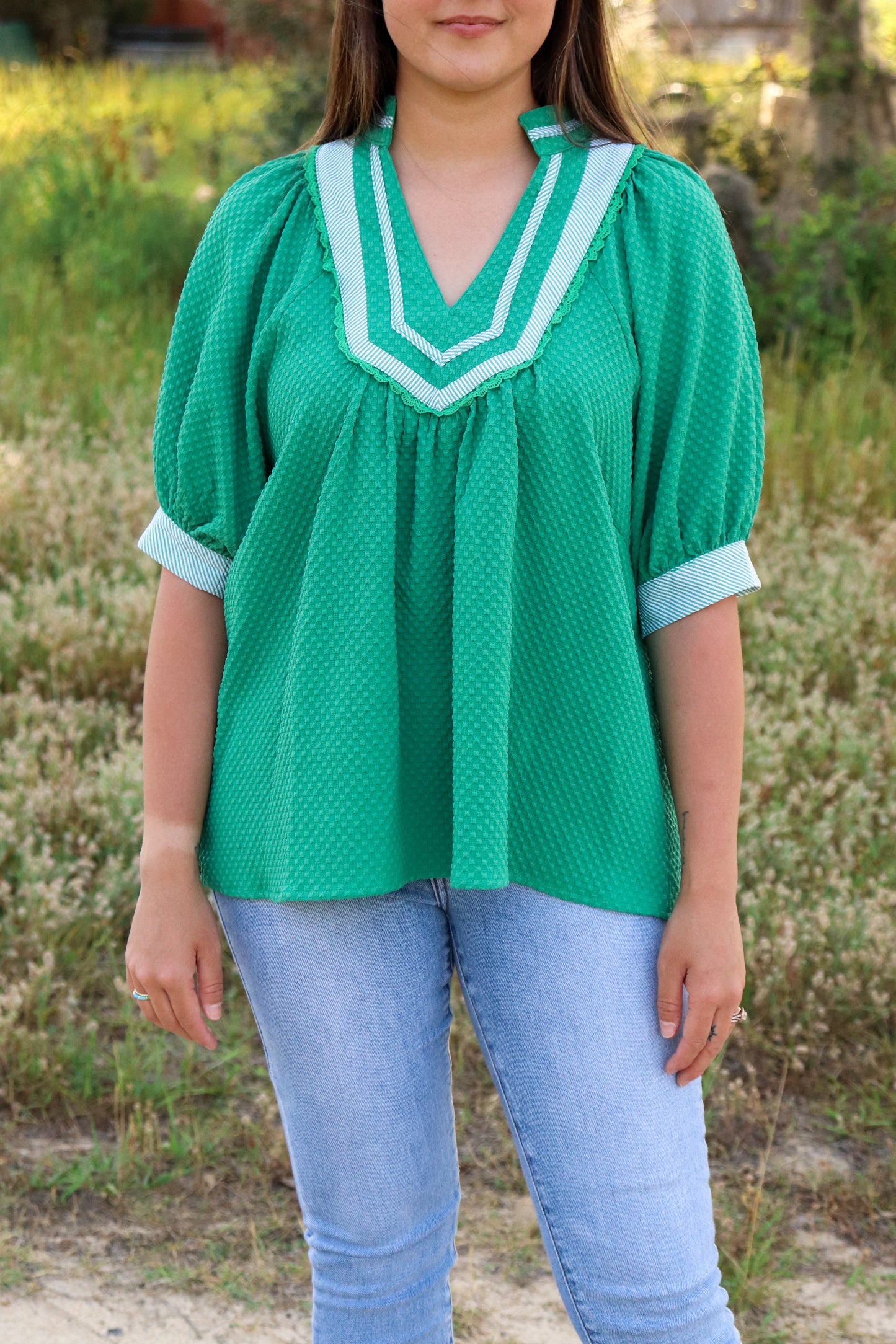 The Harper Contrast Trim Top – Kelly Green
